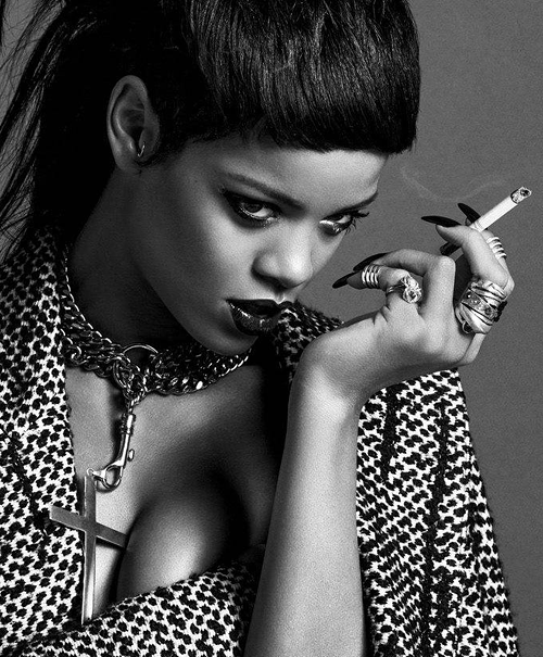 Rihanna 032C
